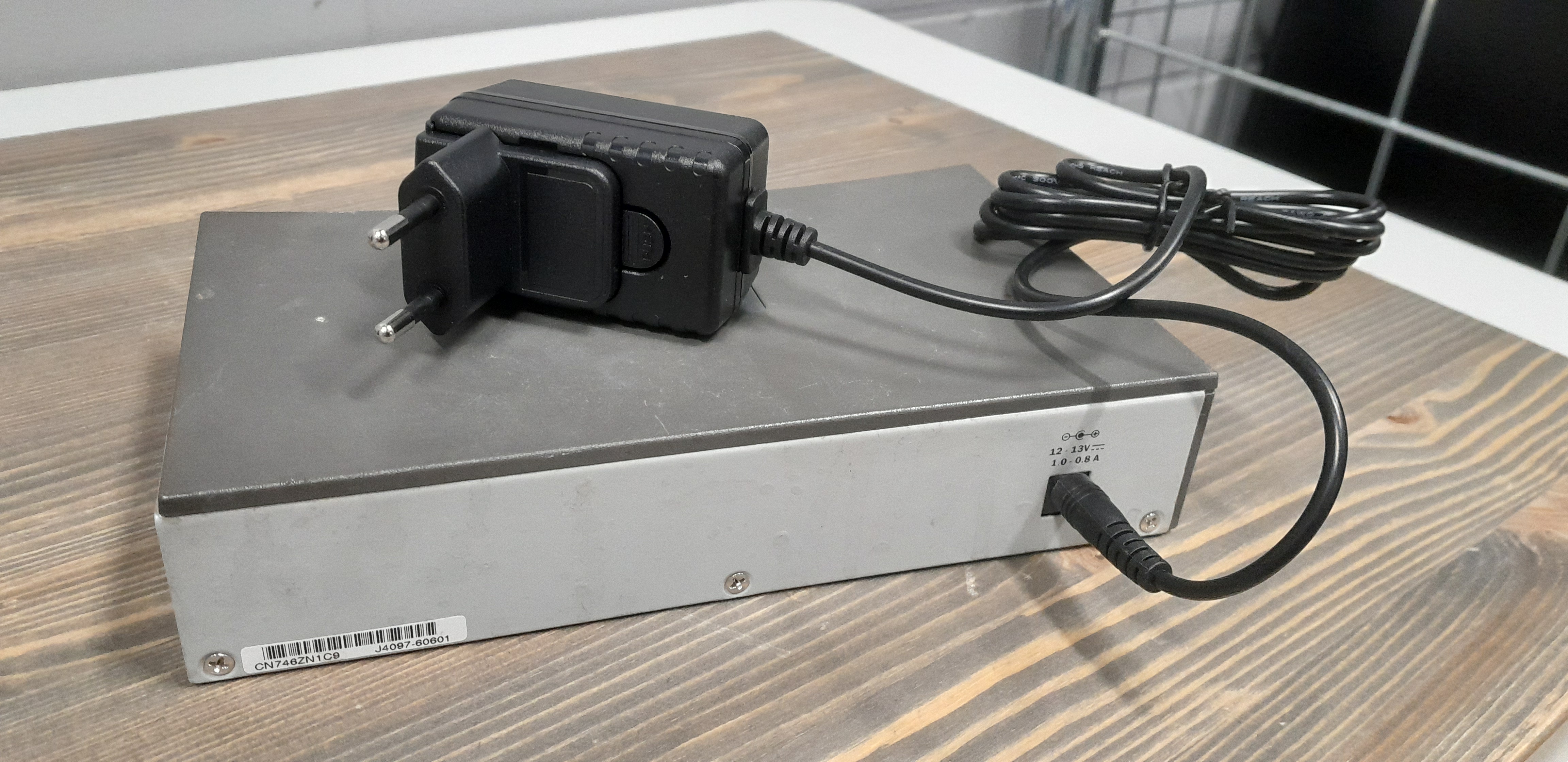 HP Procurve 408 J4097C pikkukytkin - Image 2